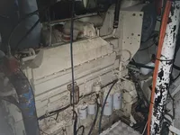 Nava de pescuit tip trauler de vânzare