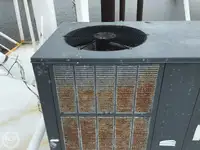 Nava de pescuit tip trauler de vânzare