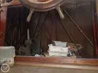 Nava de pescuit tip trauler de vânzare