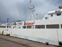 Nava de pescuit cu linii lungi de vânzare
