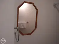 Șalupă de vânzare