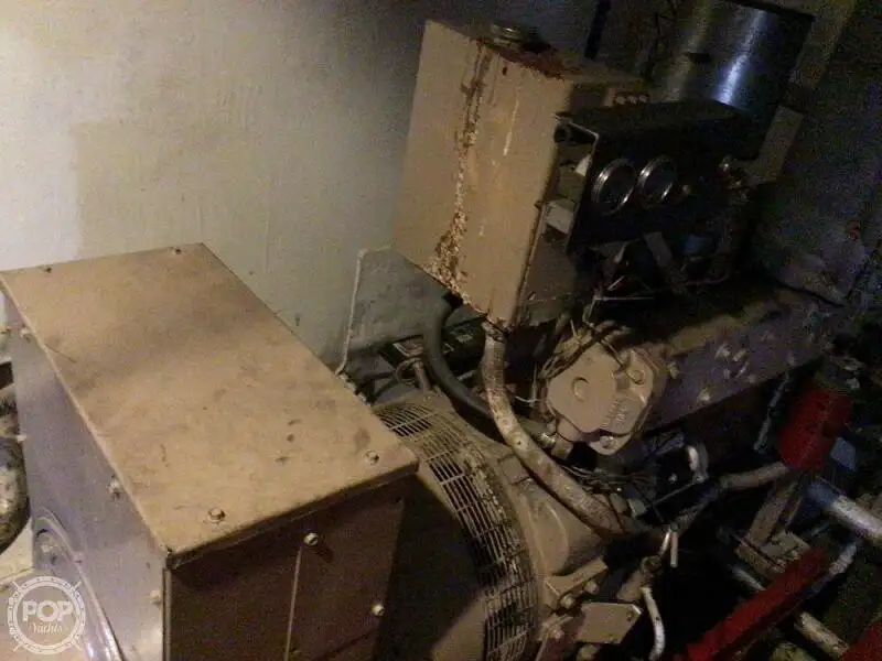 Nava de pescuit tip trauler de vânzare