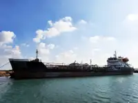 Oil/Chemical tanker de vânzare
