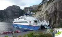Catamaran de vânzare