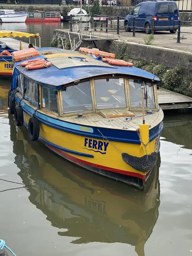 Navă de feribot de vânzare
