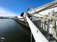 Nava de pescuit tip trauler de vânzare