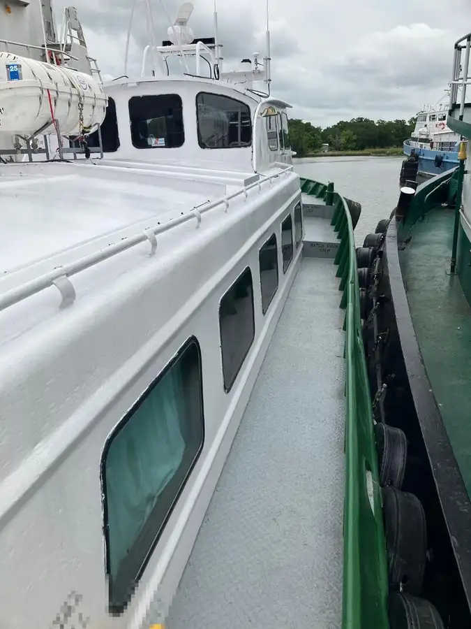 Navă de transport echipaj de vânzare
