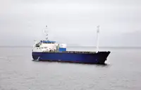 Nava refefer de vânzare
