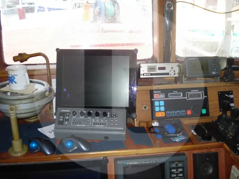 Nava transportoare de pește viu de vânzare