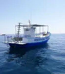 Nava de pescuit tip trauler de vânzare