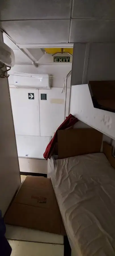 Navă de transport echipaj de vânzare