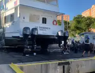 Navă cu feribotul de vânzare