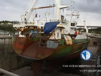 Nava de pescuit tip trauler de vânzare