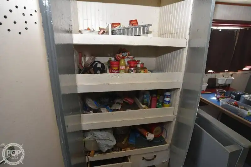 Nava de pescuit cu linii lungi de vânzare