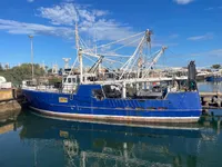 Nava de pescuit tip trauler de vânzare