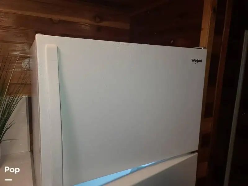 Nava de pescuit tip trauler de vânzare