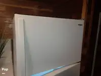 Nava de pescuit tip trauler de vânzare