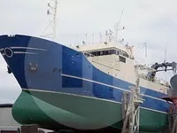 Nava de pescuit tip trauler de vânzare