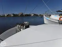 Nava de pescuit tip trauler de vânzare