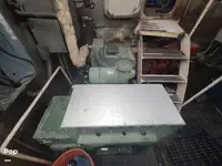 Nava de pescuit tip trauler de vânzare