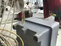 Nava de pescuit tip trauler de vânzare