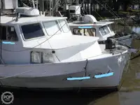 Nava de pescuit tip trauler de vânzare
