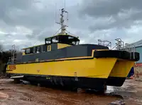Nava de containere de vânzare