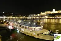 Navă de croazieră de vânzare