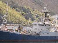 Nava de pescuit tip trauler de vânzare