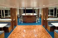 Catamaran de vânzare