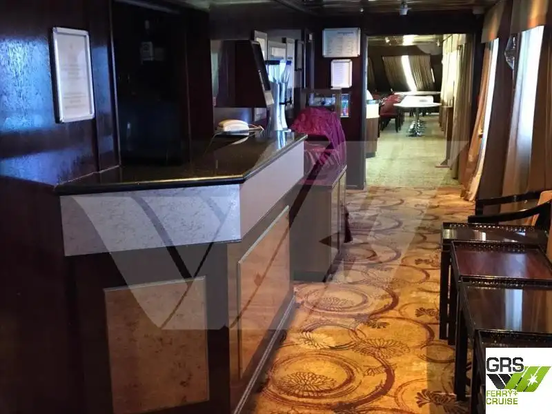 Navă de croazieră de vânzare