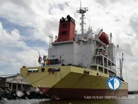 Nava refefer de vânzare