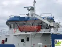 Nava de pescuit tip trauler de vânzare