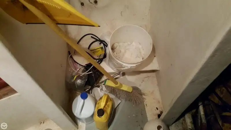 Nava de pescuit tip trauler de vânzare