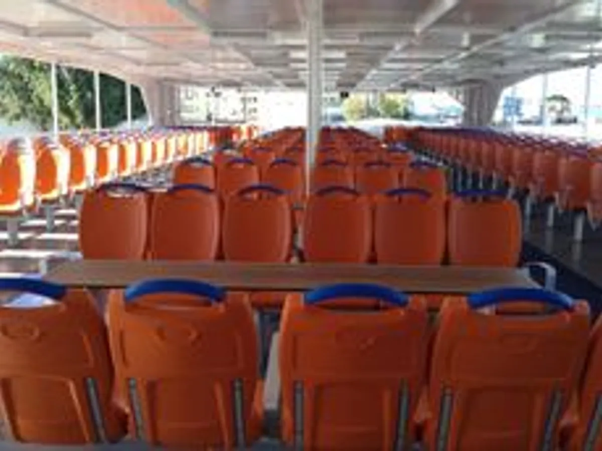 Navă de pasageri de vânzare
