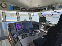 Nava de pescuit cu linii lungi de vânzare
