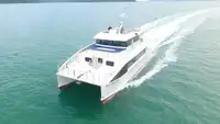 Catamaran de vânzare