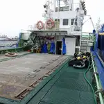 Nava de pescuit cu plase purseine de vânzare