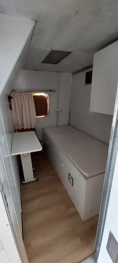 Navă de transport echipaj de vânzare