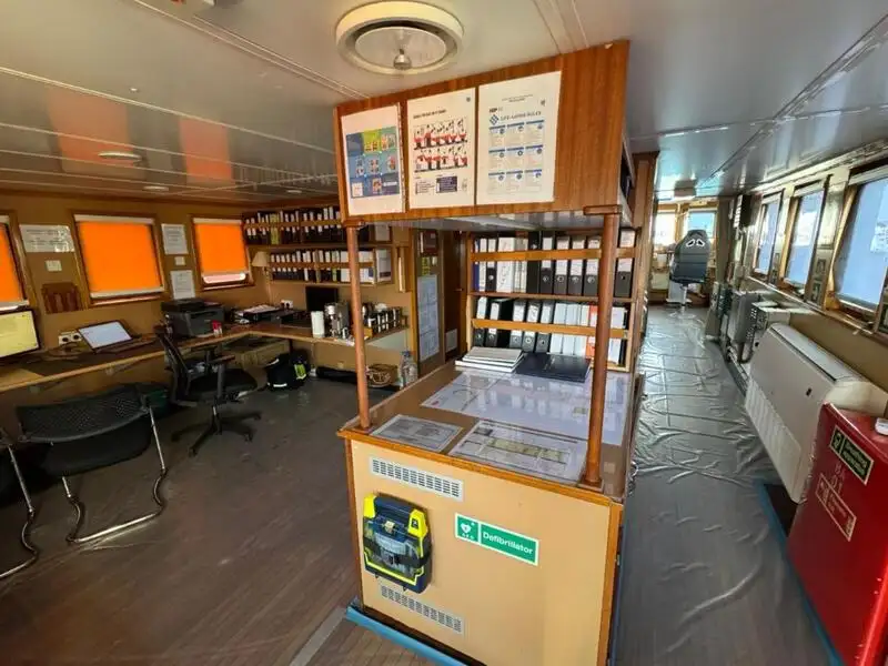 Nava container de vânzare