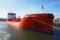 Oil/Chemical tanker de vânzare
