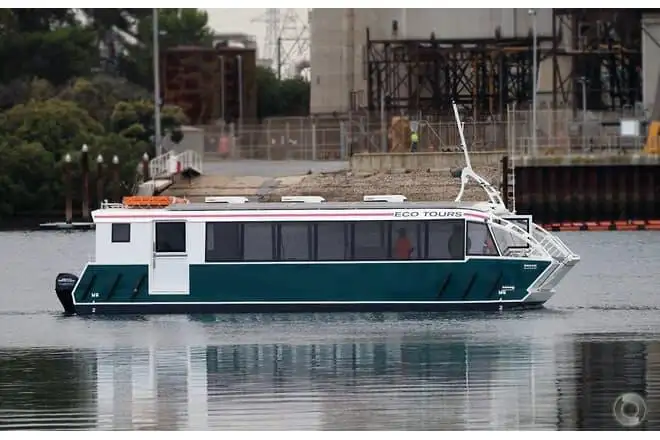 Catamaran de vânzare
