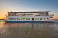 Catamaran de vânzare