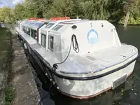 Navă de pasageri de vânzare
