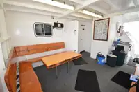 Nava de pescuit tip trauler de vânzare