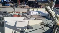 Nava de pescuit tip trauler de vânzare