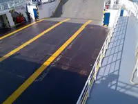 Navă cu feribotul de vânzare