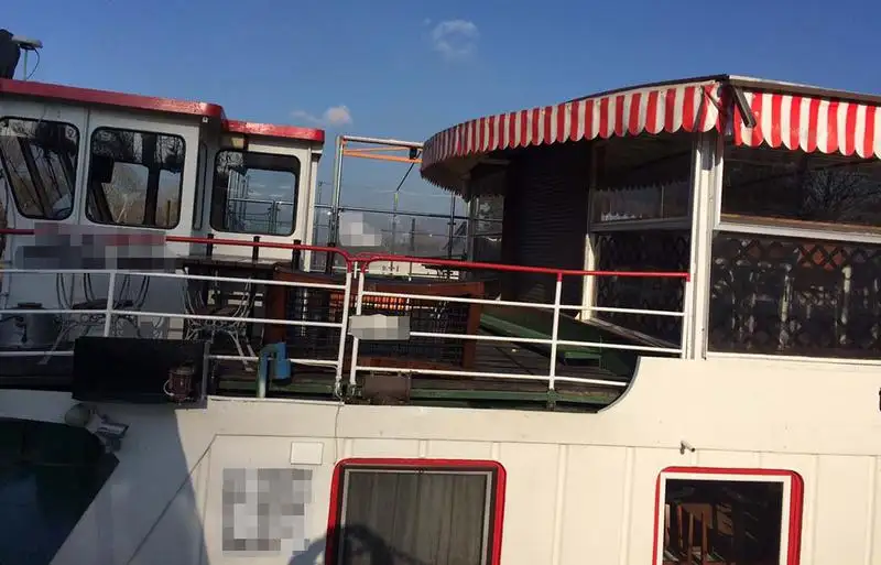 Nava container de vânzare