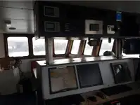 Nava de pescuit tip trauler de vânzare