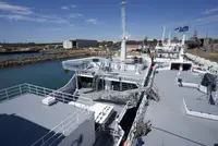 Nava de pescuit tip trauler de vânzare